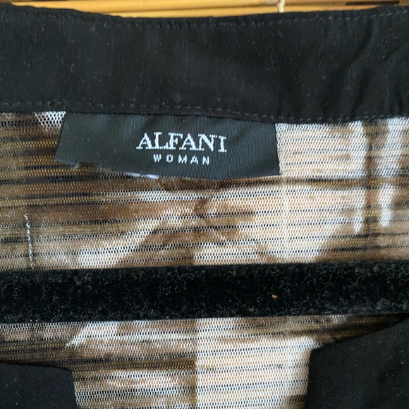 Alfani Woman Sleeveless Top.  2x - Picture 4 of 4